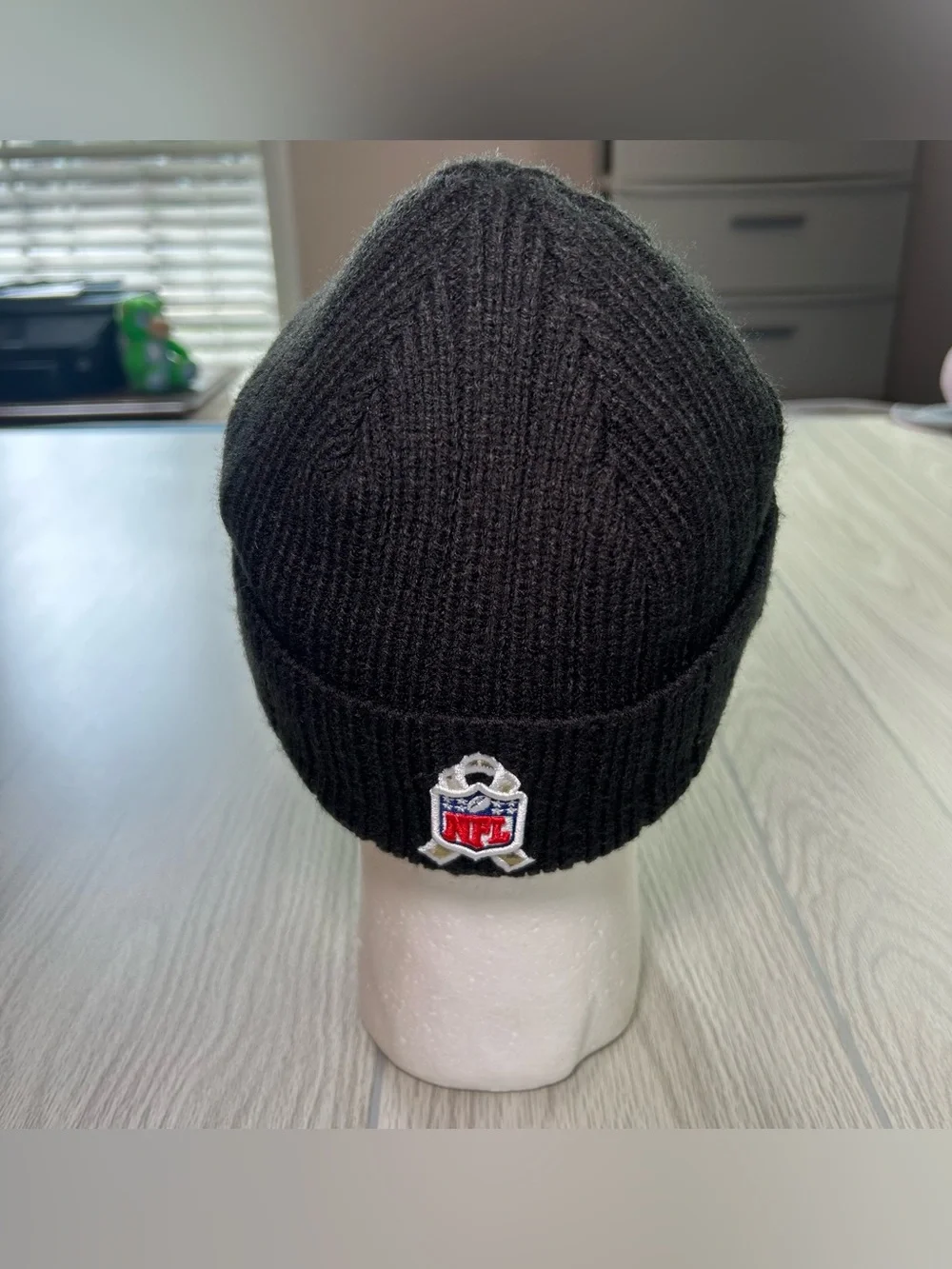 New Era Carolina Panthers 2021 Salute to Service Cuffed Knit Beanie Hat Black OS